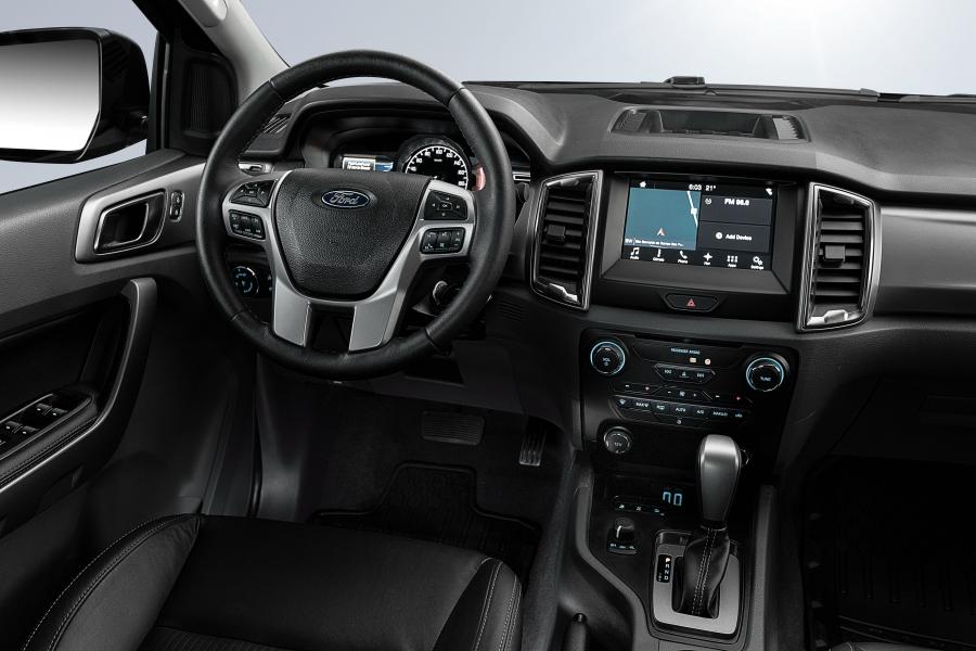 Панель приборов Ford Ranger Black Concept 2018 года  (фото 8 из 9)